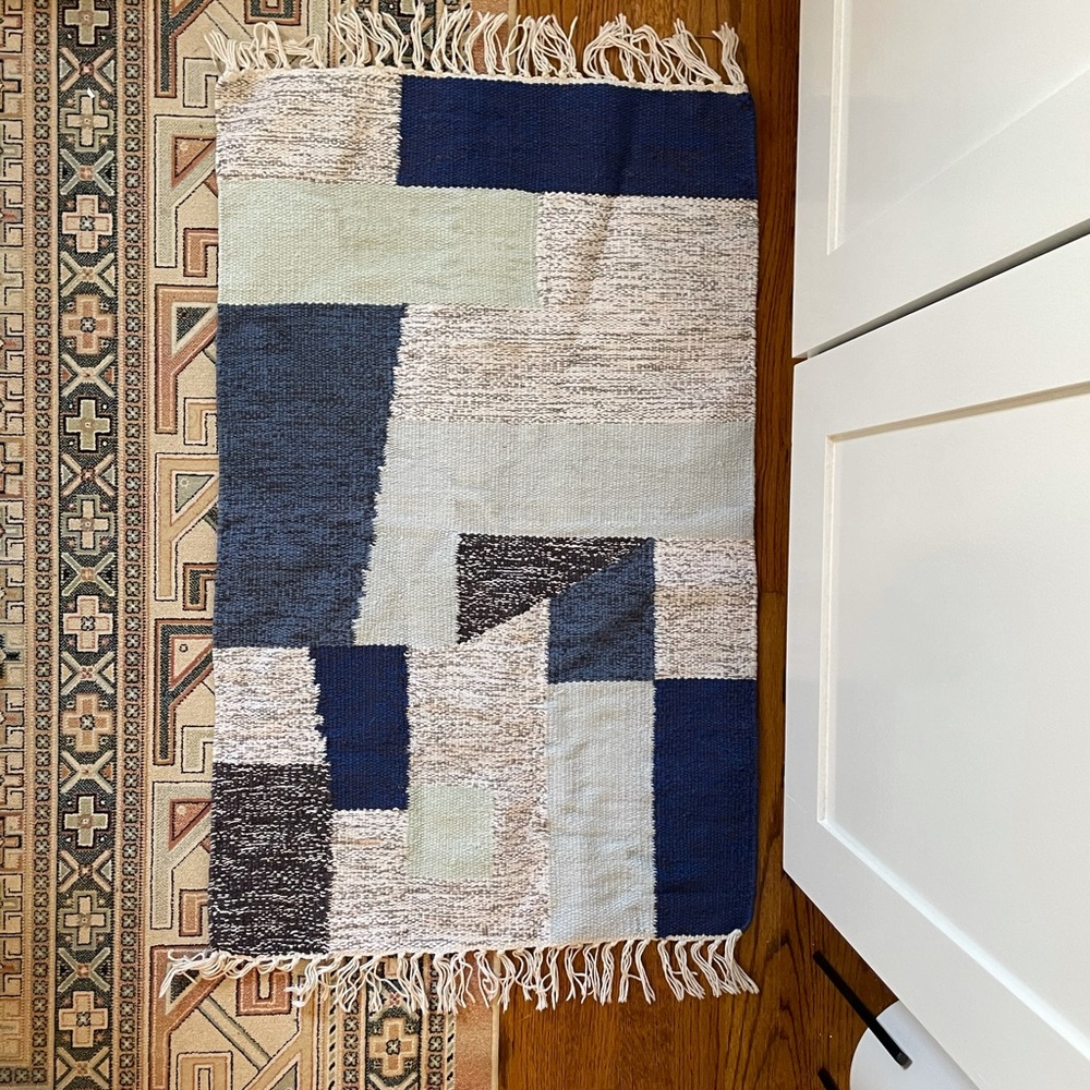 Project 62 // Woven Geometric Rug 2’x3’ - Picture 3 of 6